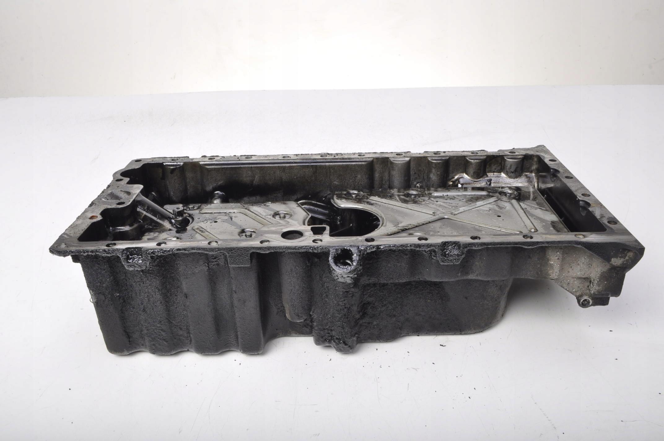 VOLVO S80 і 2.4 D5 масляний піддон 8631507 01-06