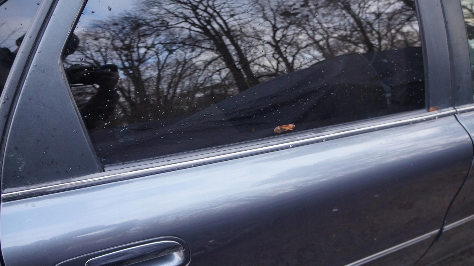 VOLVO S80 і хромована задня права