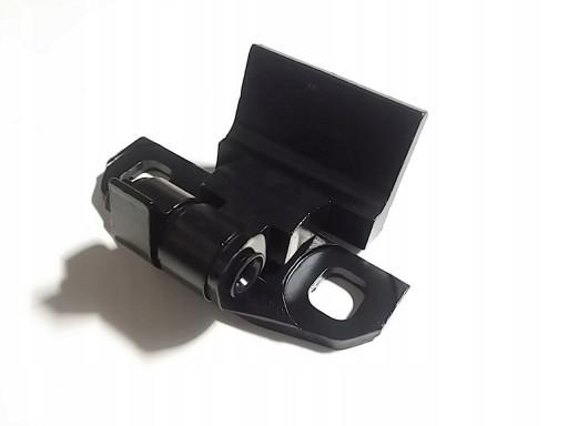 31218725 - VOLVO S80 V70 XC70 передня дверна петля права нижня OE