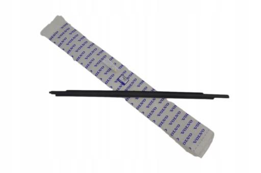 8643197 - VOLVO S80 обшивка передній правий Origin