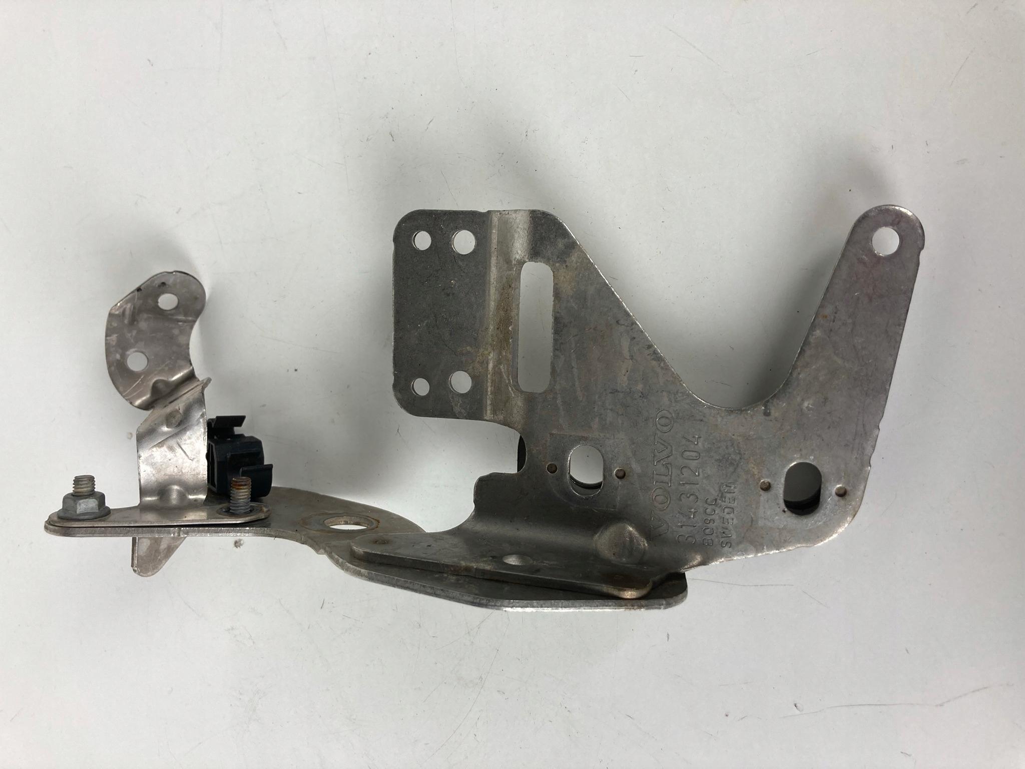 VOLVO S90 V90 II кронштейн крепления 31431204