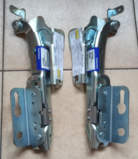 31442084 31442085 - VOLVO V40 V-40 ПЕТЛЯ МАСКА ПЕТЛЯ МАСКА 2012 -