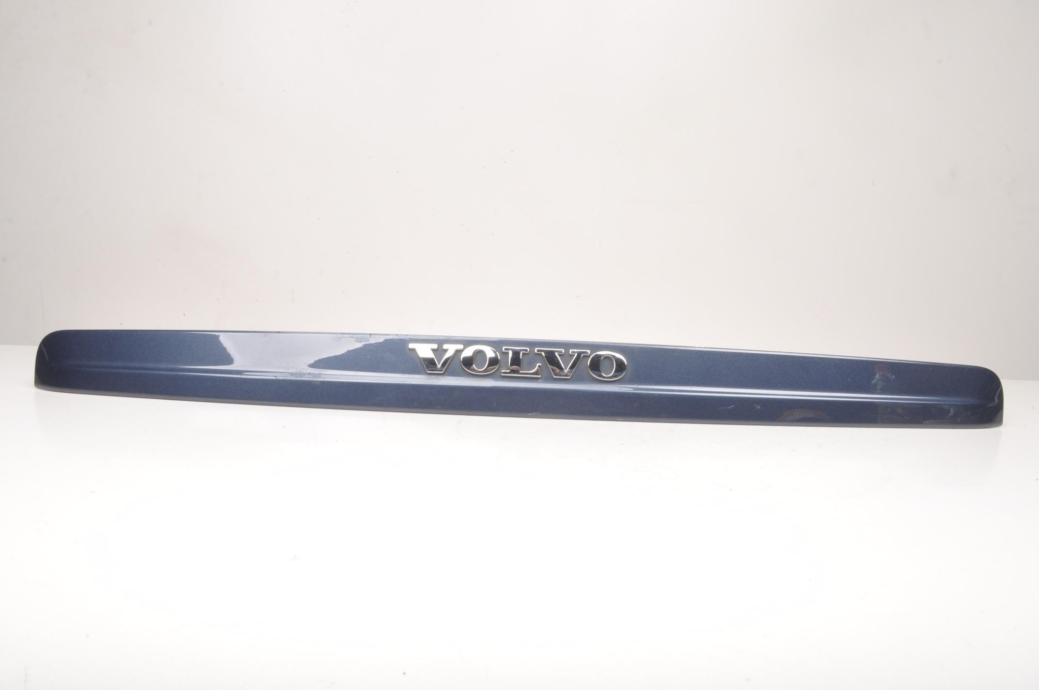 VOLVO V50 BLENDA накладка закрылка 30753026