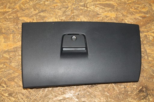 VOLVO V50 S40 c30c70 кришка бардачка чорний