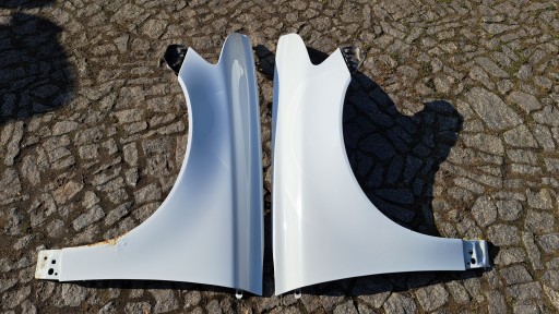 BŁOTNIK - Volvo V50 S40 II 04-12 Blucguard правая передняя белая 614-46