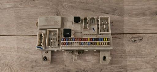 280405 - VOLVO V50 S40 КОРОБКА CEM BSI МОДУЛЬ 8690722