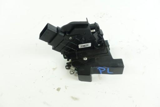 VOLVO V50 замок двери передний левый 30799308