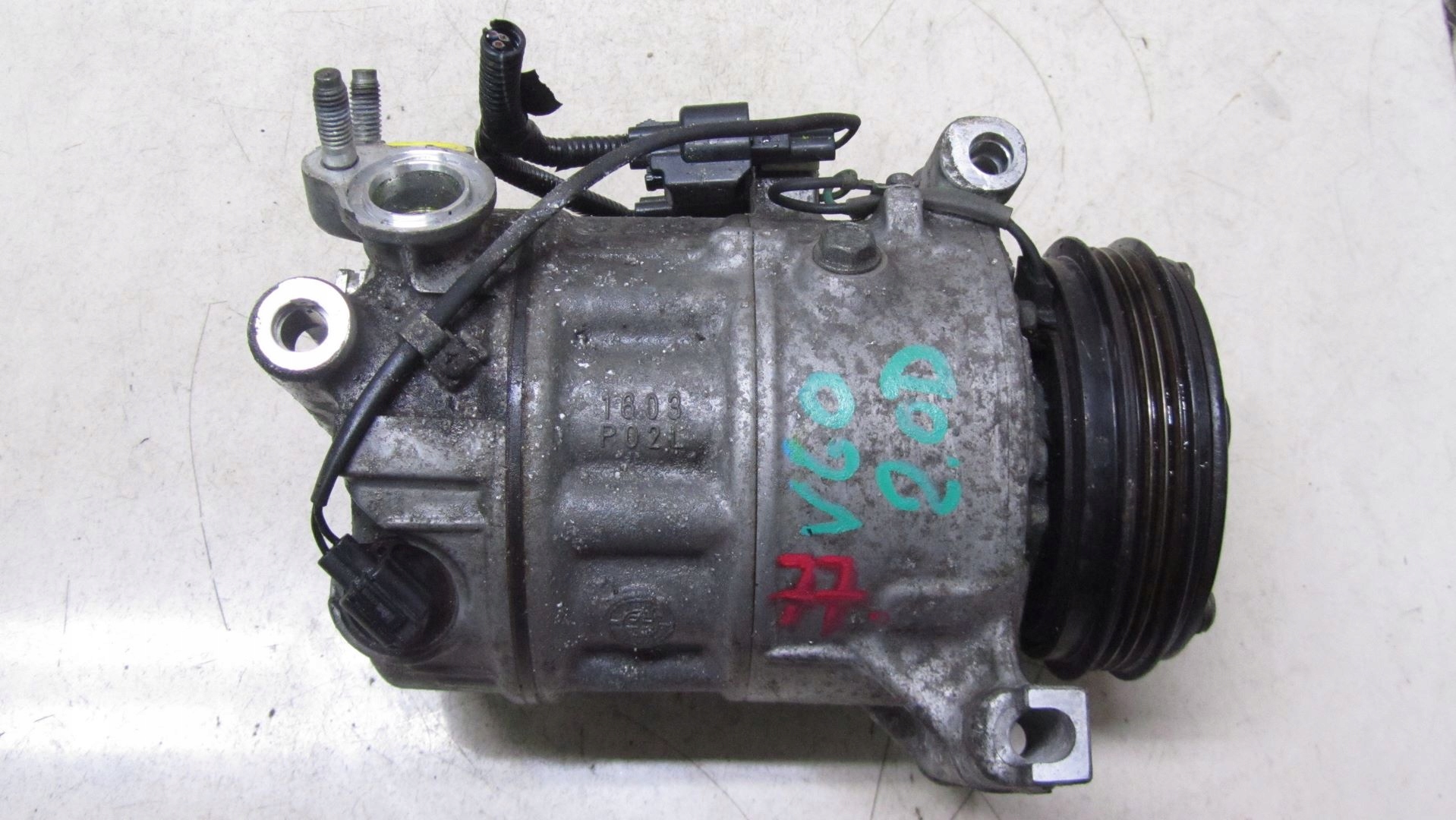 001/077 - Компрессор кондиционера VOLVO V60 2.0 D 31315453