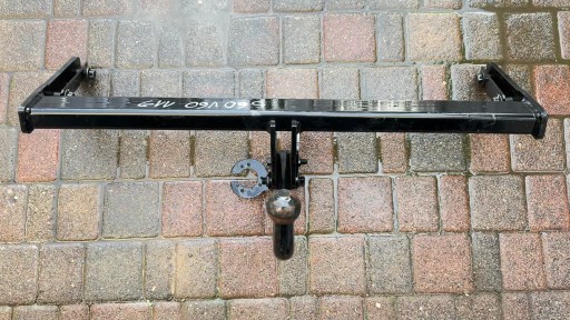 VOLVO V60 ТА БУКСИРУЮЧИЙ ГАК 31359732 OE