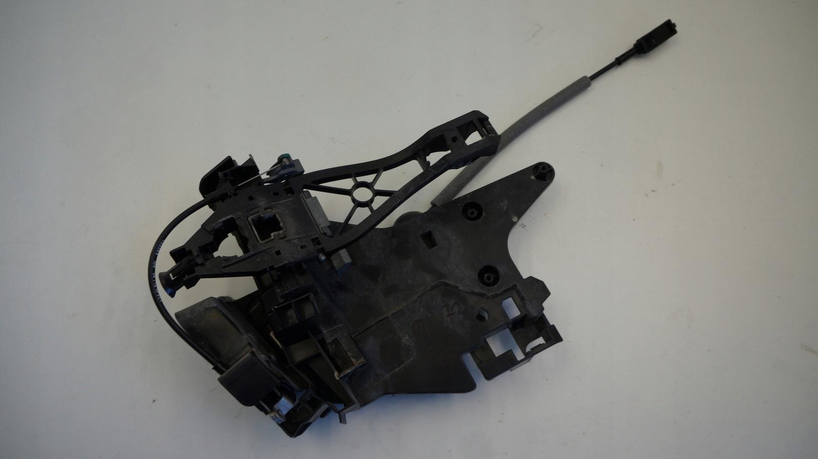 31253917 - VOLVO V60 S60 V70 III S80 II замок двері правий задній