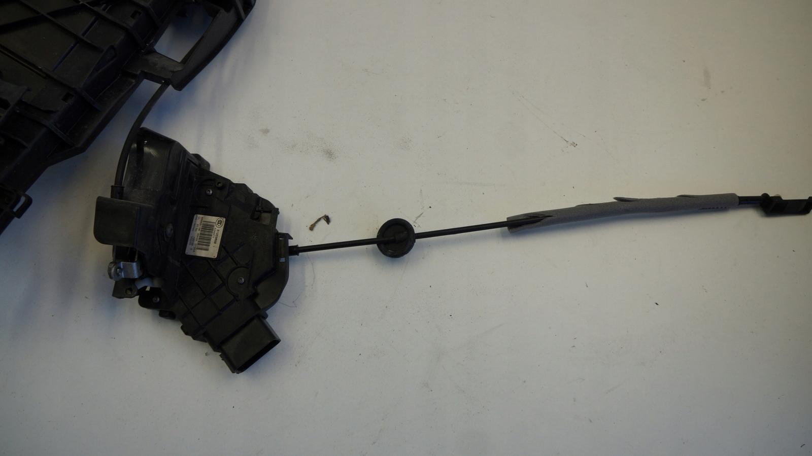 31253658 - VOLVO V70 III S60 S80 II замок двери передний правый