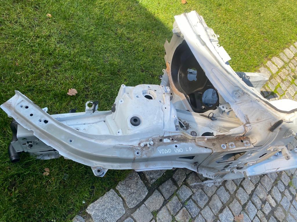 17r- - VOLVO V90 II лонжерон левая стойка фартук