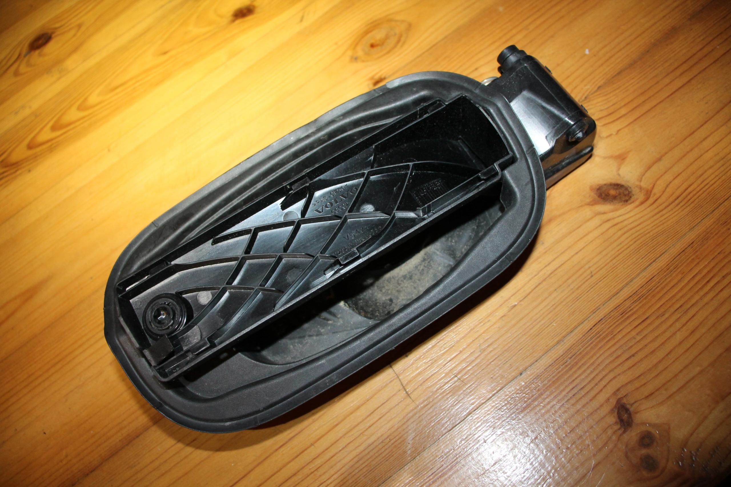 VOLVO V90 S90 крышка топливного бака 31663165