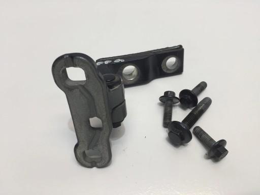 VOLVO XC40 ДВЕРНАЯ ПЕТЛЯ ПЕРЕДНЯЯ ПРАВАЯ ВЕРХНЯЯ 31424586