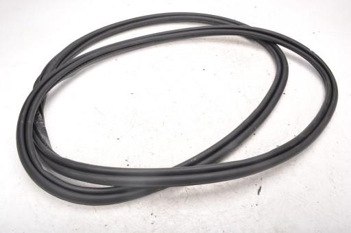 VOLVO XC40 II УПЛОТНЕНИЕ ДВЕРИ ЛЕВЫЙ ПЕРЕДНИЙ 31425988