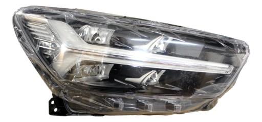 31108960 - VOLVO XC40 передний фонарь правой фары LED OE