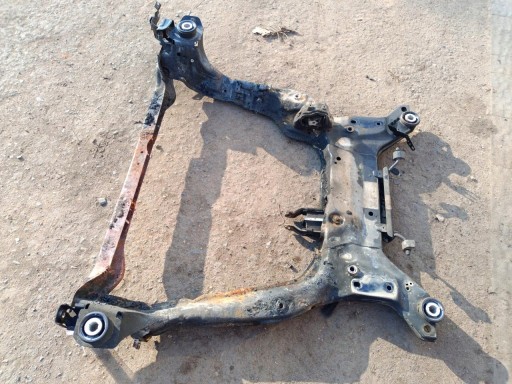 01 - Volvo xc60 2.4 d5 sance salling front