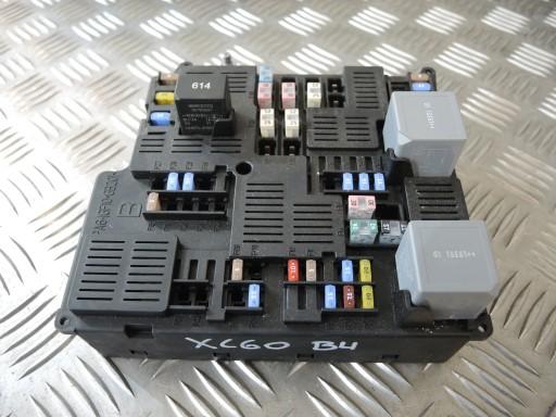 VOLVO XC60 II B4 БЛОК ПРЕДОХРАНИТЕЛЕЙ 32212297