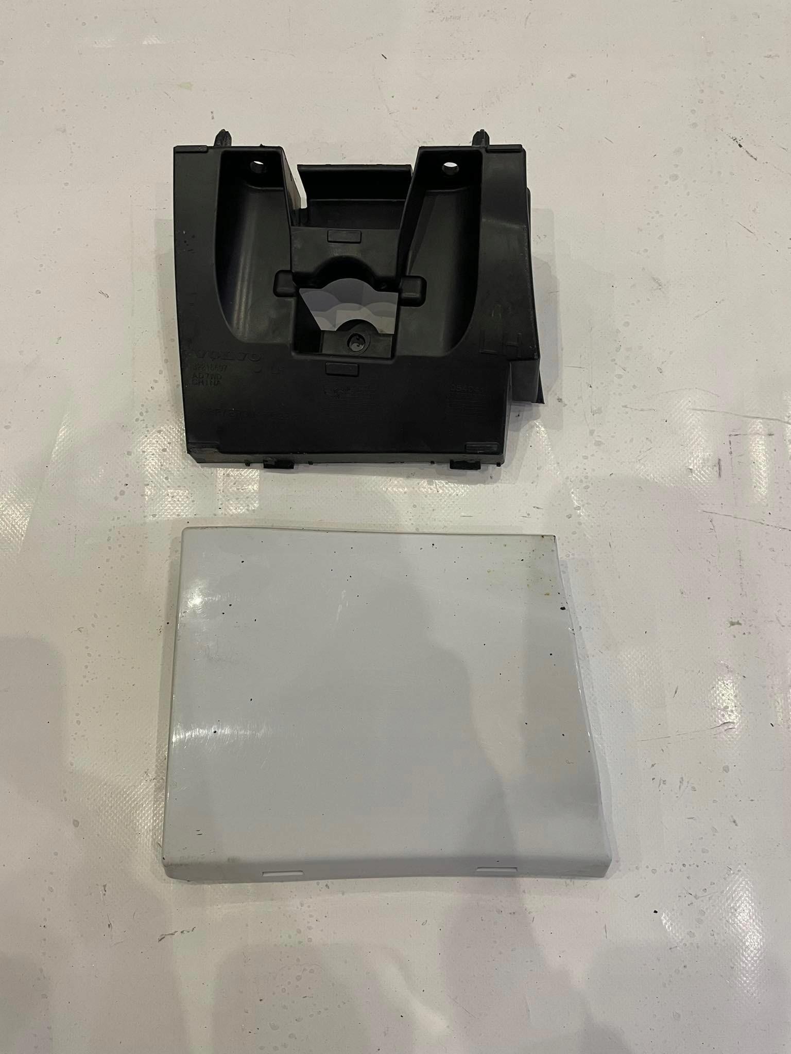 31689311 - VOLVO XC60 II НАКЛАДКА КРЫЛА ПОРОГА В СБОРЕ ЛЕВАЯ