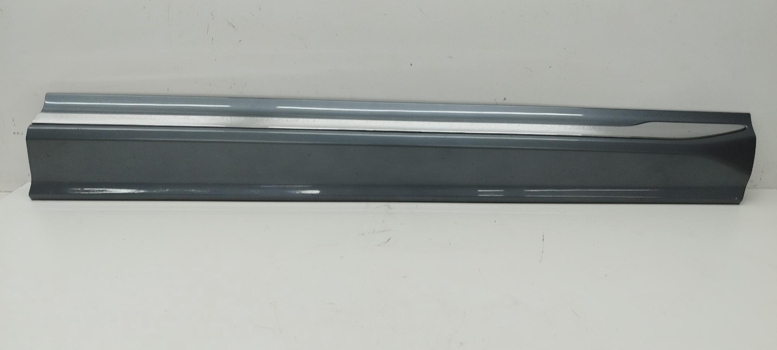 31440303 - VOLVO XC60 II МОЛДИНГ ПЕРЕДНЬОЇ ПРАВОЇ ДВЕРІ INSCRIPTION