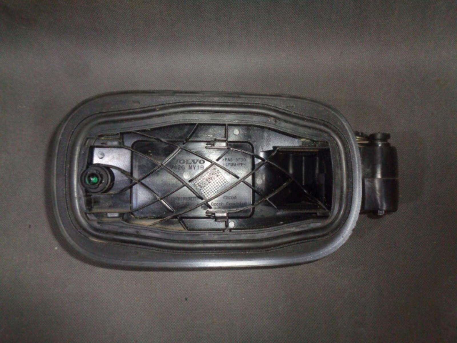 32227340 - VOLVO XC60 II ШАРНІР КОРПУС ПАЛИВНОГО БАКА ORIG