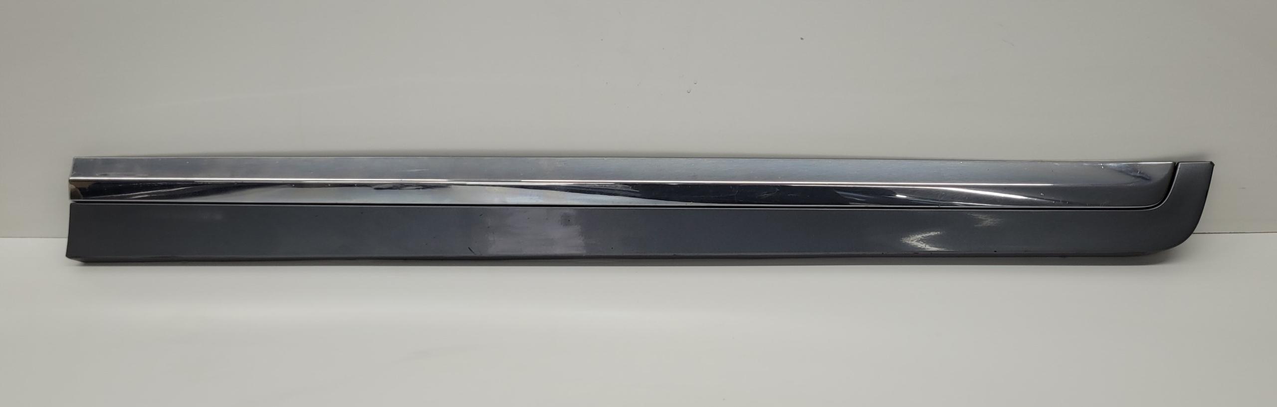 39831152 - VOLVO XC60 LIFT МОЛДИНГ ПЕРЕДНЯ ПРАВА ХРОМОВАНА НИЖНЯ