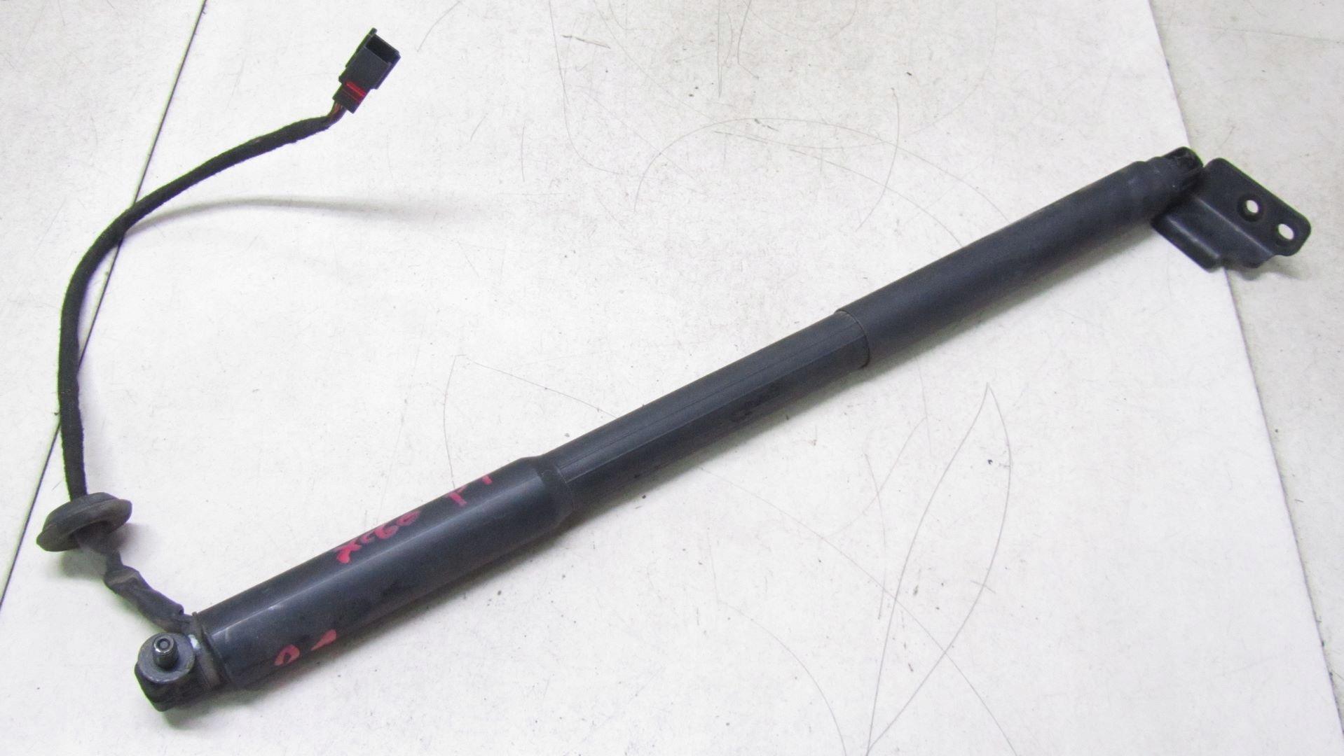 191/021 - VOLVO XC60 ПРИВОД ЗАКРЫЛКА ПРАВЫЙ 08-13 21