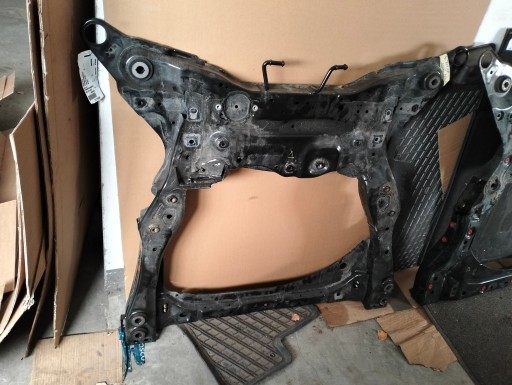 32315338, - Volvo xc60 xc90 v90 s90 s60 v60 2018- салазки для коляски 32315338