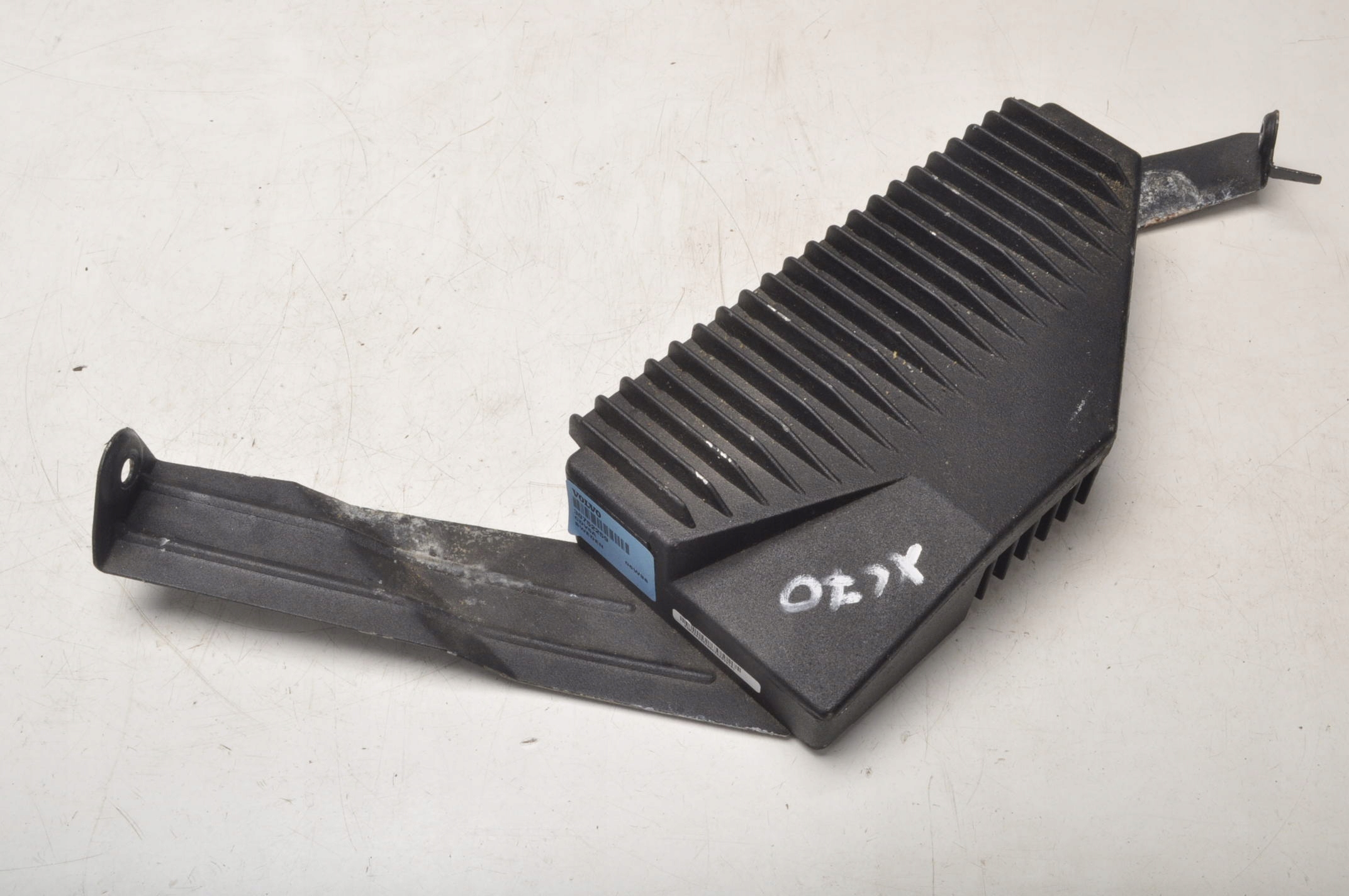 VOLVO XC70 УСИЛИТЕЛЬ РАДИО 30752259