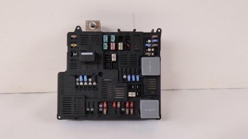 VOLVO XC90 II 2.0 T8 КОРОБКА ЗАПОБІЖНИКІВ 31676132