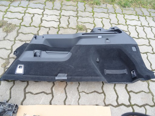 31389007 - VOLVO XC90 II ОБИВКА БАГАЖНИКА, ПРАВАЯ СТОРОНА, 7 ЧЕЛОВЕК