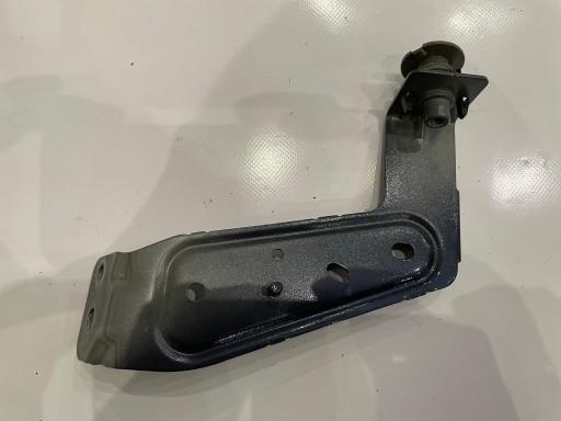 VOLVO XC90 II КРОНШТЕЙН КРІПЛЕННЯ КРИЛА ПРАВЕ