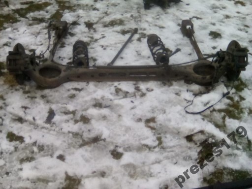 Voyager town caravan 08-17 балка задньої підвіски