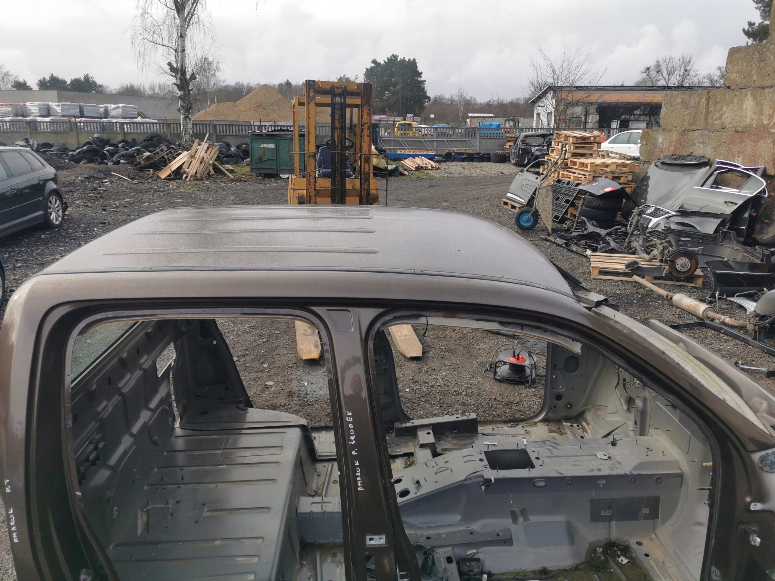 VW AMAROK ДАХ ЄВРОПА 10 R