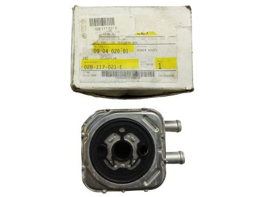 028 117 021 E - VW AUDI SEAT SKODA МАСЛООХОЛОДЖУВАЧ 028117021E