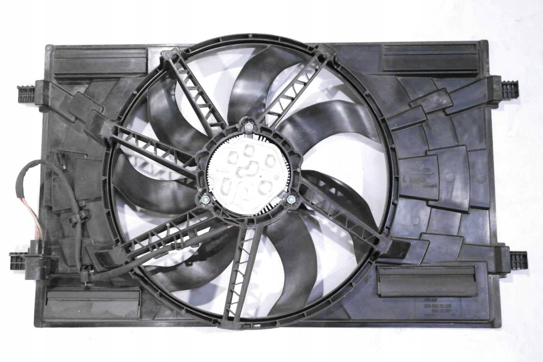 VW AUDI SEAT SKODA ВЕНТИЛЯТОР ОХОЛОДЖЕННЯ 5Q0121203CN