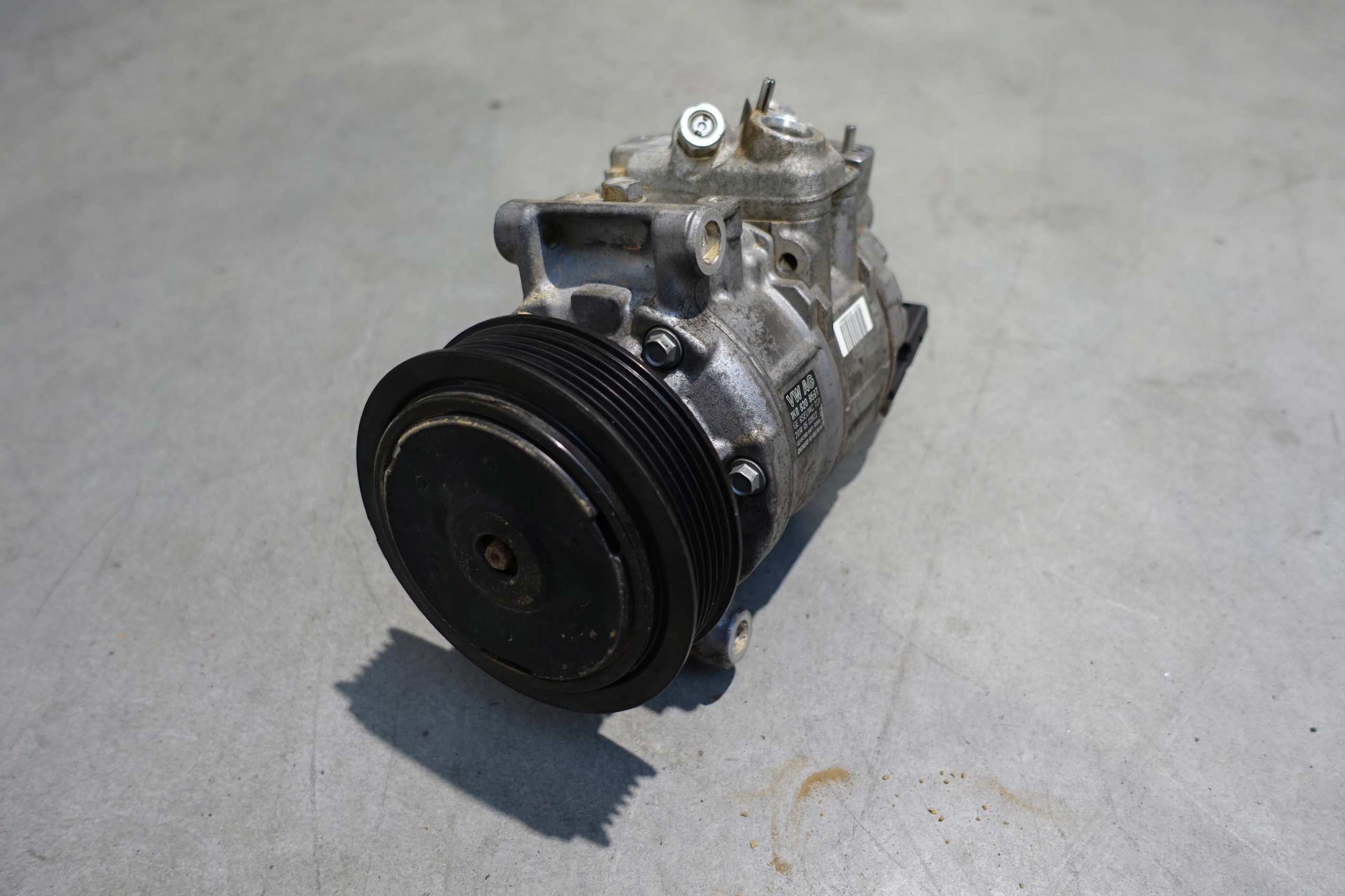 1K0820859T - VW BEETLE 5C GOLF VI AUDI КОМПРЕССОР КОНДИЦИОНЕРА