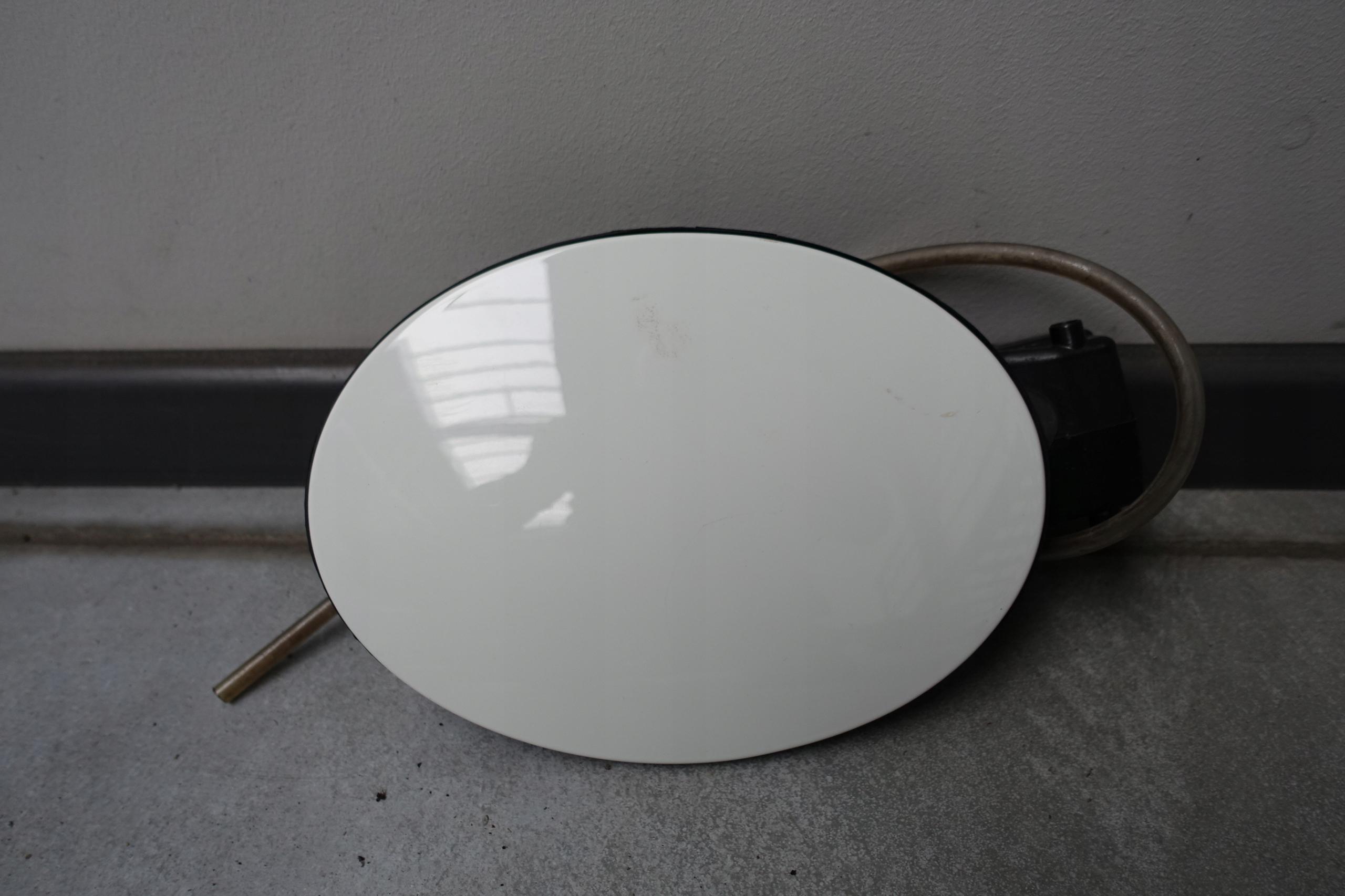 5C5809999C - VW BEETLE 5C LIFT КРЫШКА ТОПЛИВНОГО БАКА LC9A