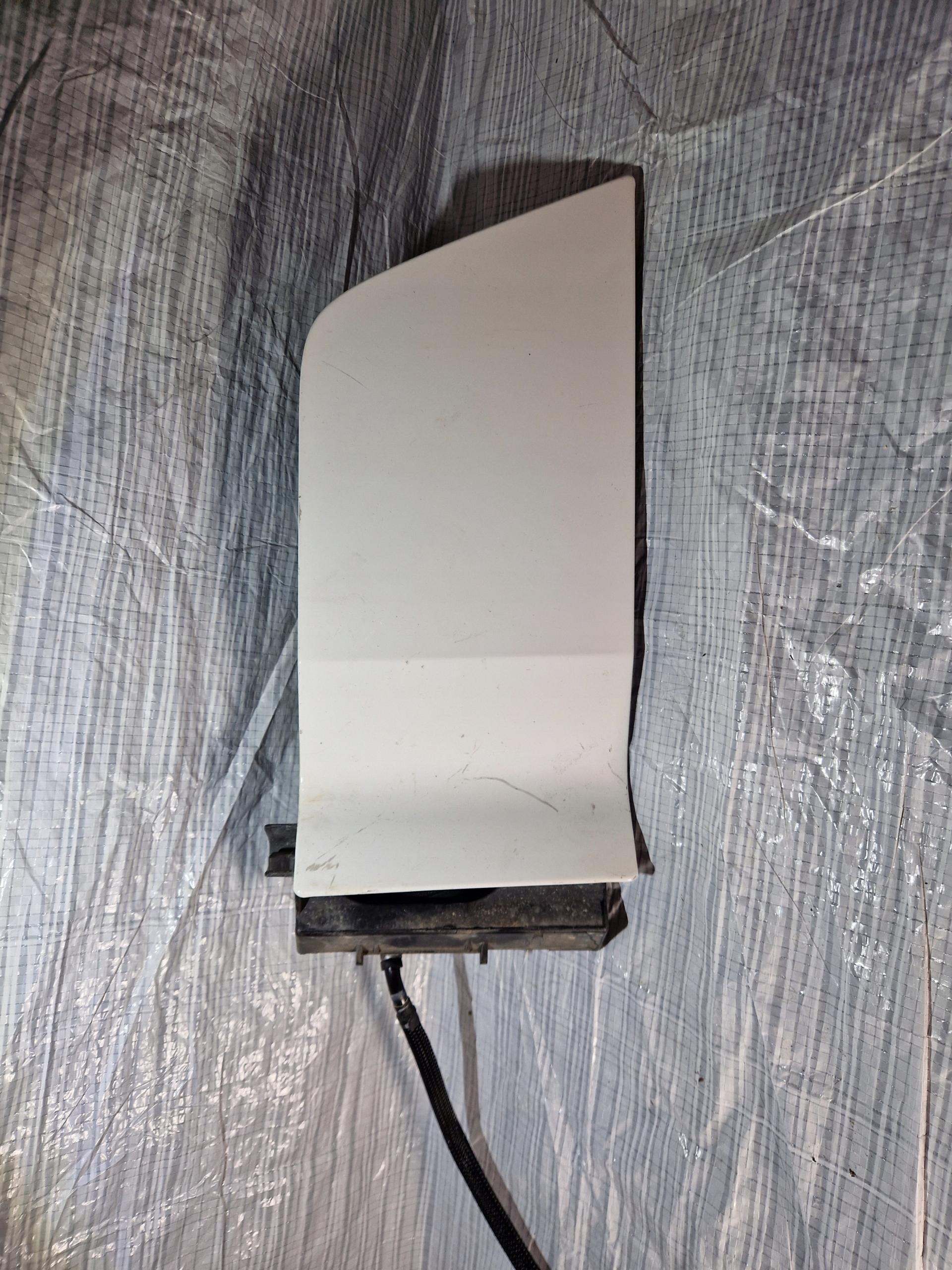 7C0809905 - VW CRAFTER II MAN TGE КРЫШКА ТОПЛИВНОГО БАКА