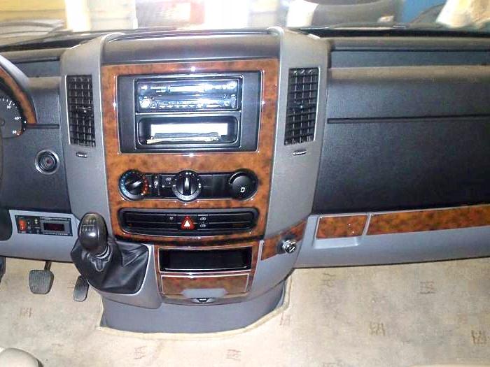 VW CRAFTER, КОКПІТ ОБЛИЦЮВАННЯ ПАНЕЛІ ВУГЛЕЦЮ