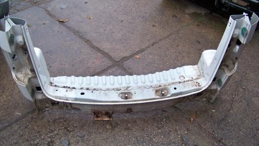 VW Caddy III 09, задняя стенка