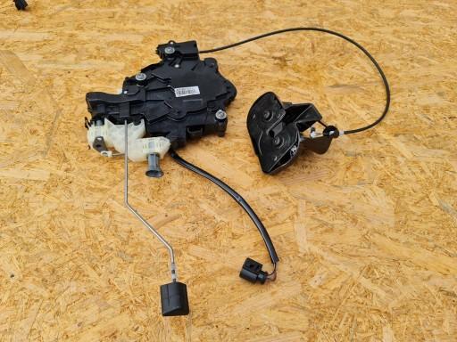 VW Caddy IV замок боковой двери левый 2K5843653D