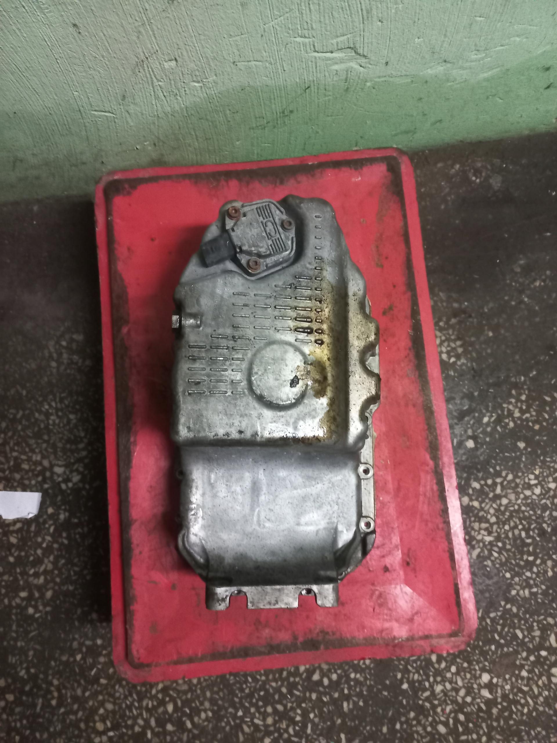 032 103 - VW GOLF 1.4 16V МАСЛЯНЫЙ ПОДДОН 032103603AB