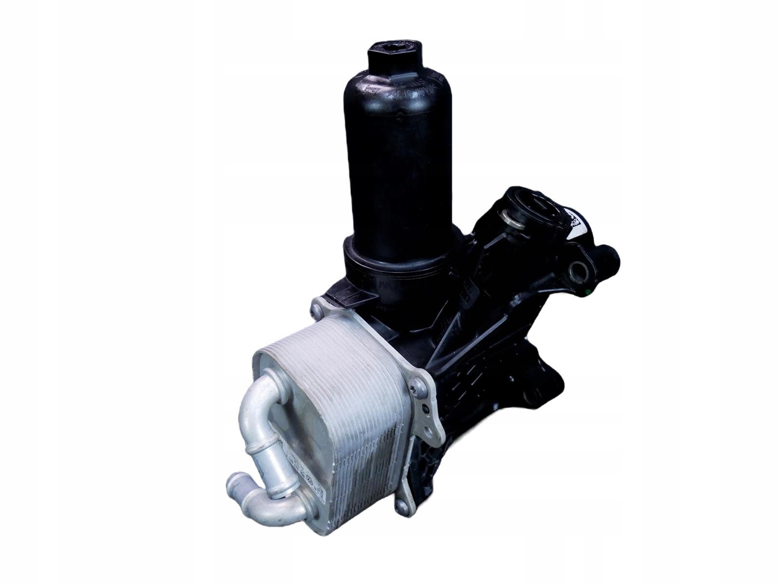 База масляного фильтра VW GOLF 8 TDI 05l115389ad