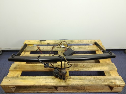 VW GOLF V COMBI БУКИРУВАЛЬНИЙ ГАК ДЛЯ МОДУЛЯ ПРИЧЕПА 13 PIN 1KM092101A