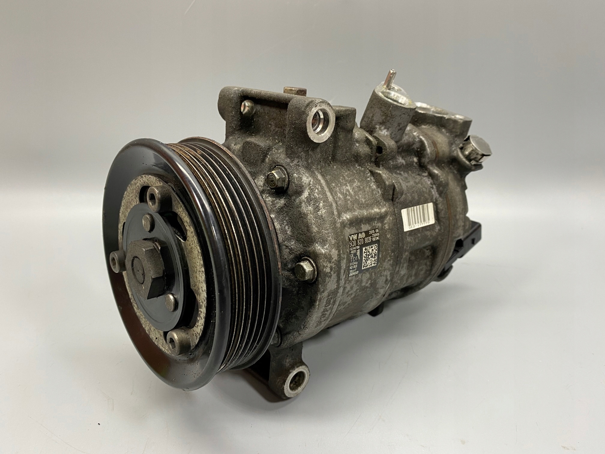 5Q0820803F - VW GOLF VII AUDI A3 8V компрессор кондиционера
