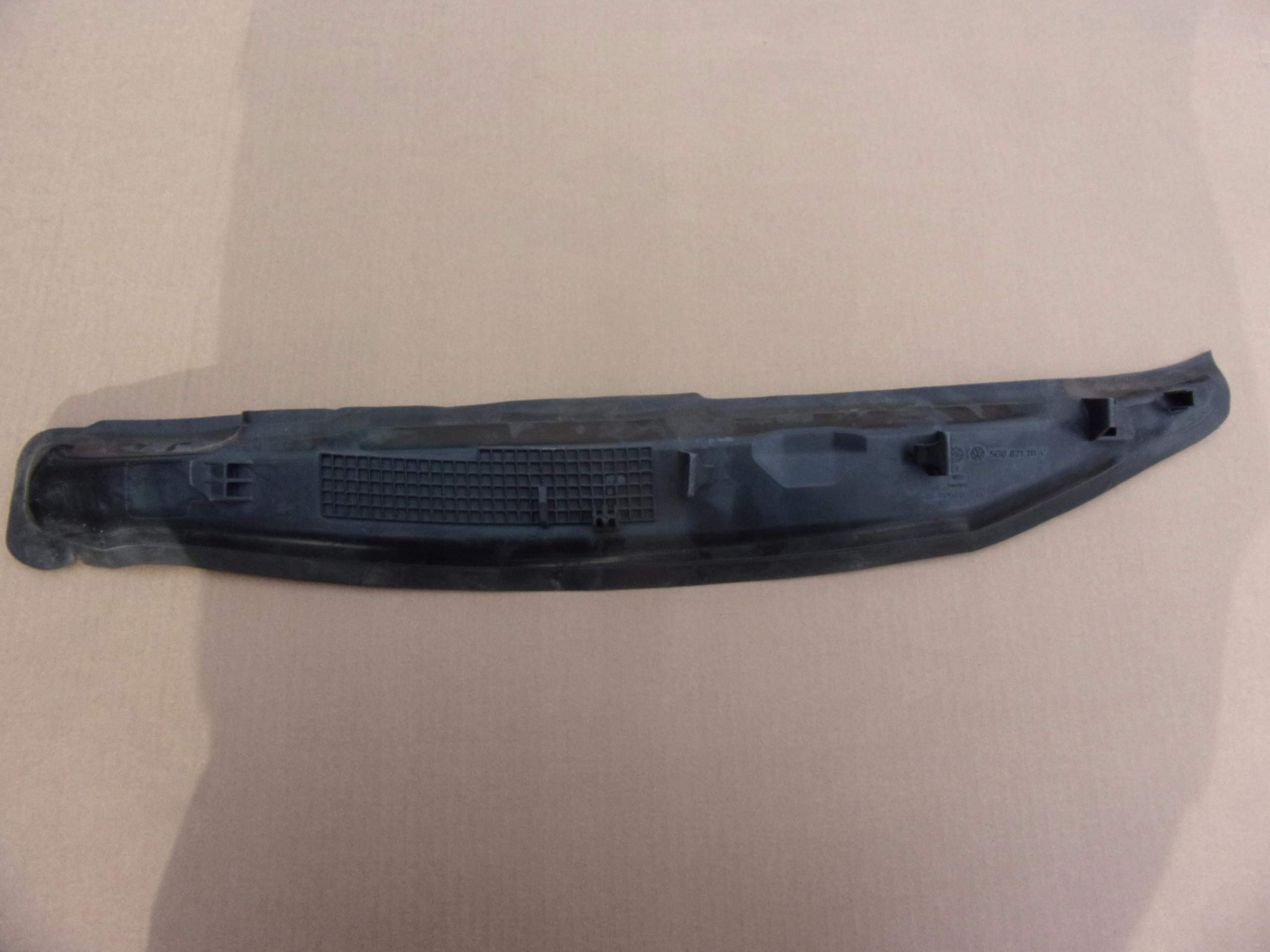 5G0821111C - VW GOLF VII ЛІВЕ КРИЛО