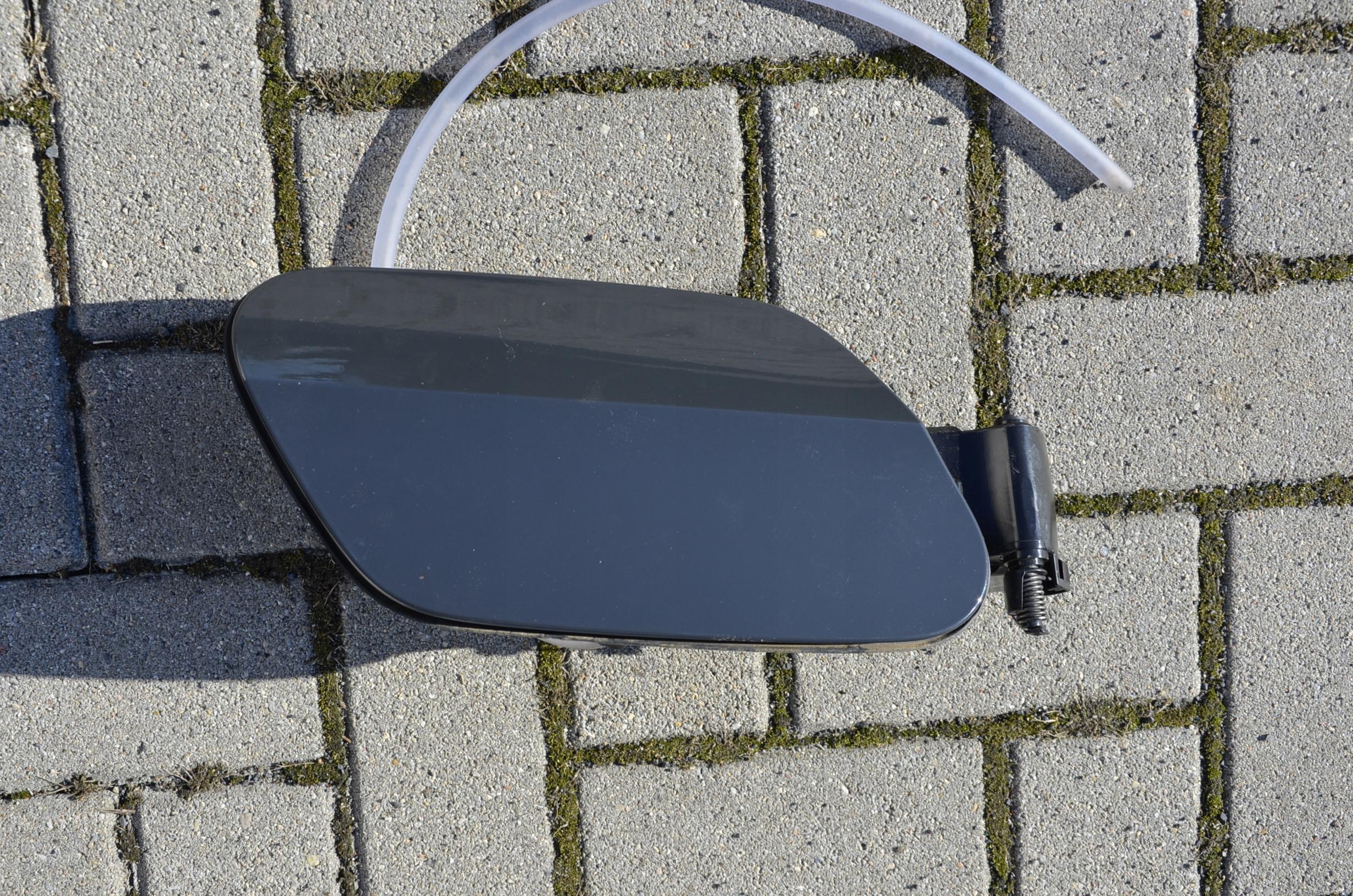 5H0809857 - VW GOLF VIII HB КРИШКА ПАЛИВНОГО БАКА LX7Z