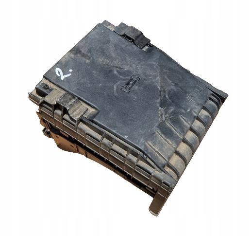 1k0 4car - VW Golf 6 VI 5k 1.6 TDI блок запобіжників