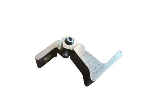 5H0833402A - VW Golf VIII 5h0 дверна петля нижня права задня ORY